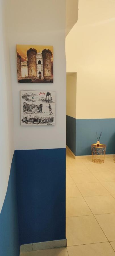 Domus Luigi Leone Bed & Breakfast Наполи Екстериор снимка